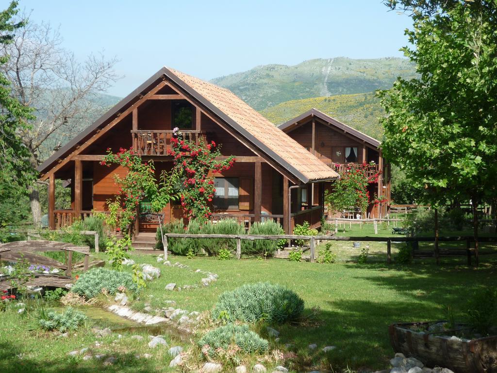 Agriturismo La Locanda Del Parco Morano Calabro Bagian luar foto